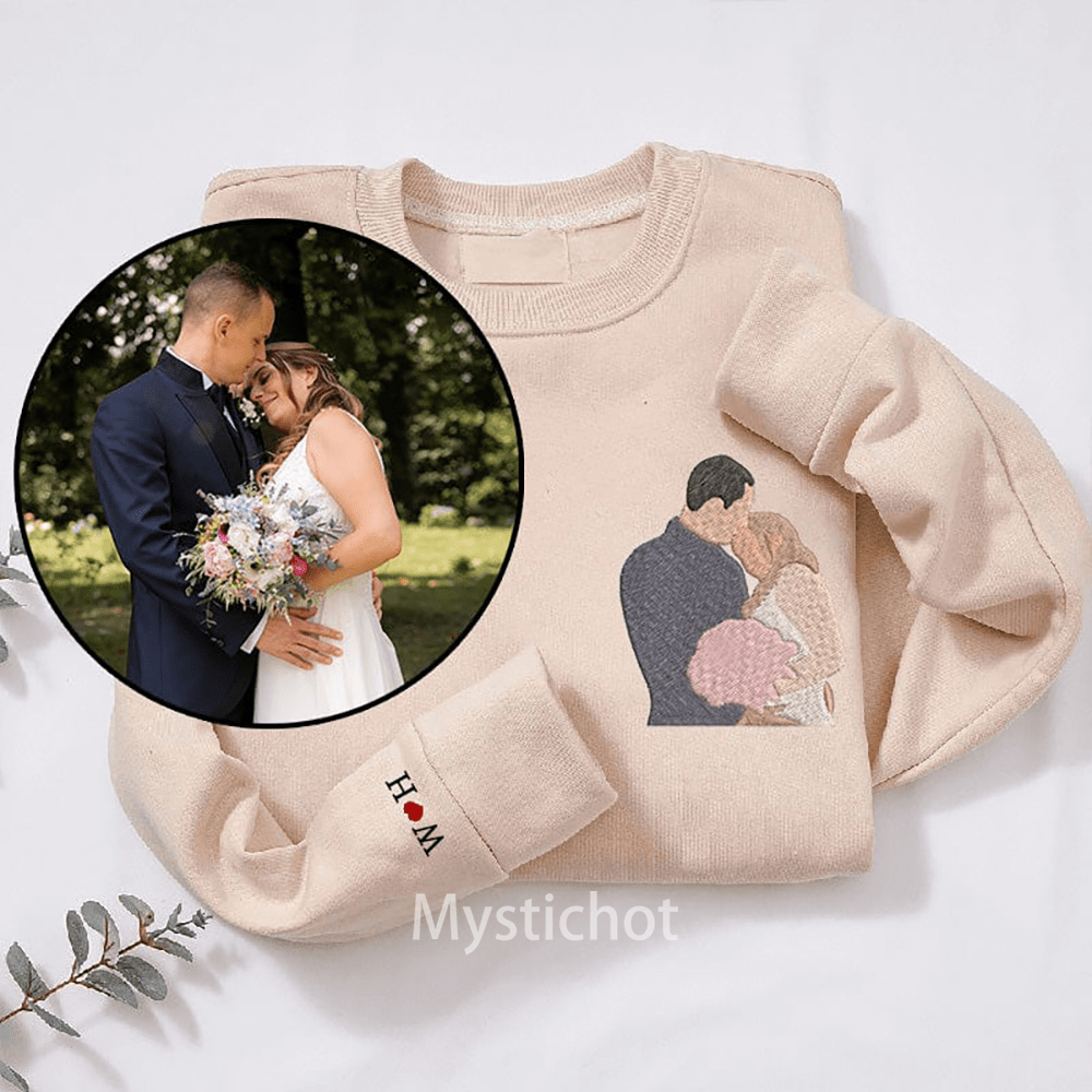 Mystichot Custom Embroidered Sweatshirt Portrait Music Player Couple Family Gift