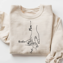 Personalized Mom Sweatshirt with Kids Names, Custom Mother and Children Holding Hands Shirt, Minimalist Family Line Art Gift for Mom