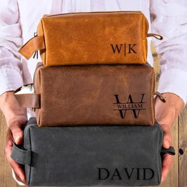 Handmade Personalized Men’s Leather Toiletry Bag: Ideal Gift for Special Occasions