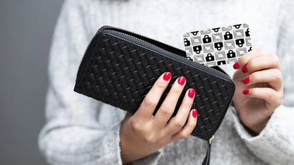 Instantly Protect Your Wallet Or Purse From Digital Theft!